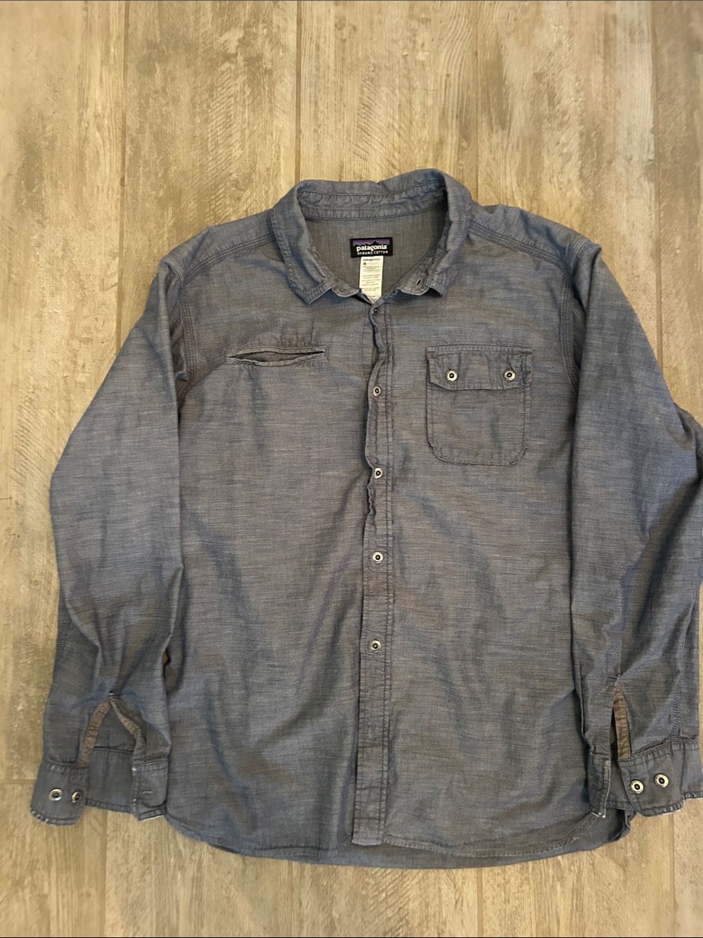 Patagonia Men's Chambray Button-Up Shirt - Light Blue